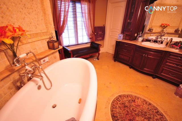 優(yōu)質(zhì)淋浴房品牌廠家,打造高端簡(jiǎn)易淋浴房