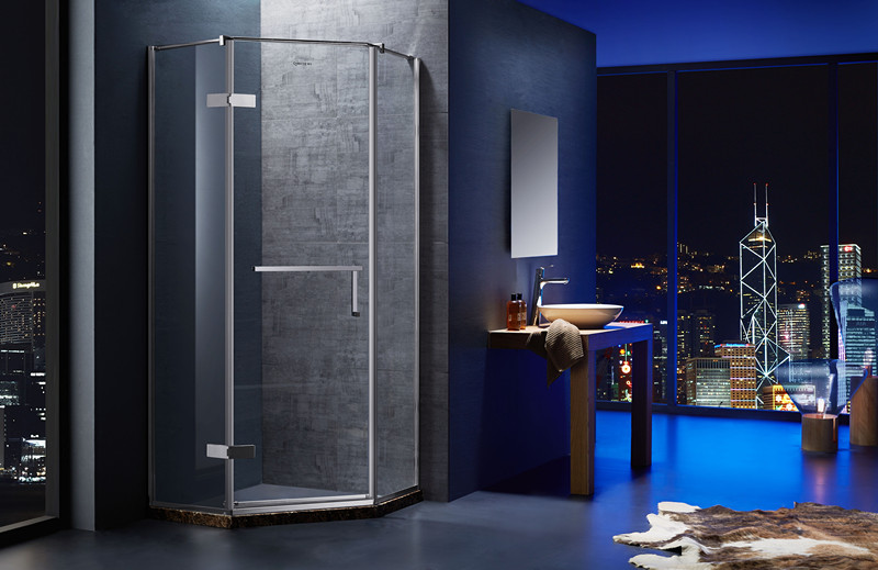 平直、方正、冷峻、堅毅融匯于一身——Kachin 卡欽